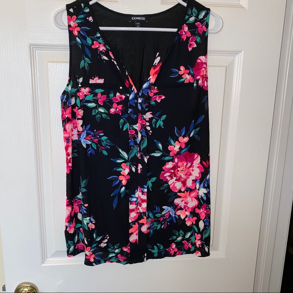 Express tank top flower pattern, L